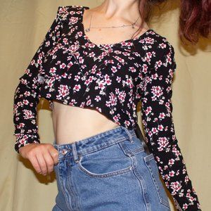 LAST CHANCE SALE! Black Floral Long Sleeve Crop Top